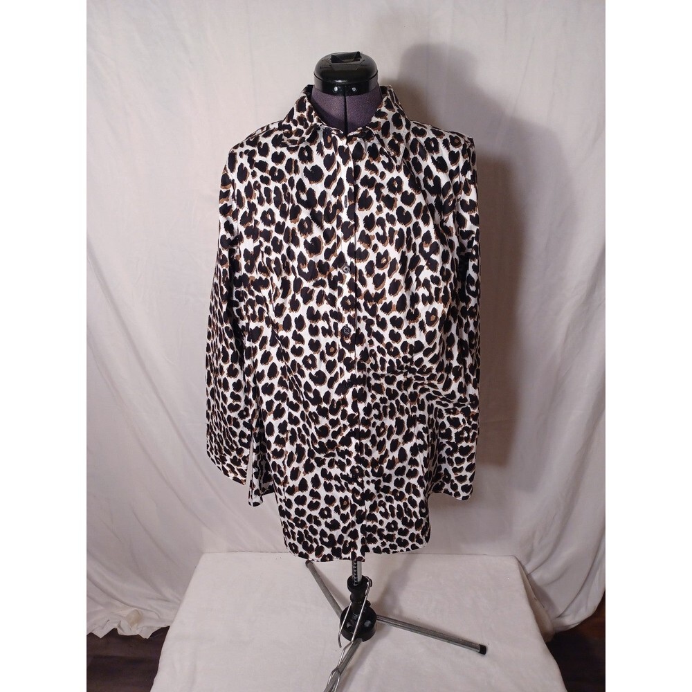 CJ BANKS Button‎ blouse plus size